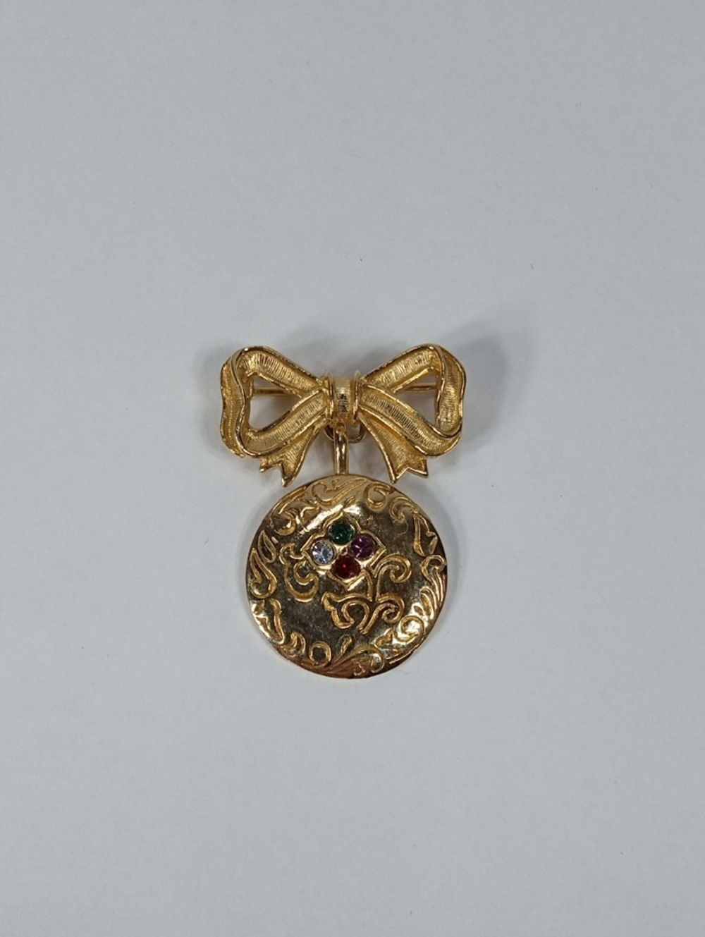 Vintage Avon Brooch Dear "Victorian Regard" Gold Bow Drop Pendant  Gem Accents
